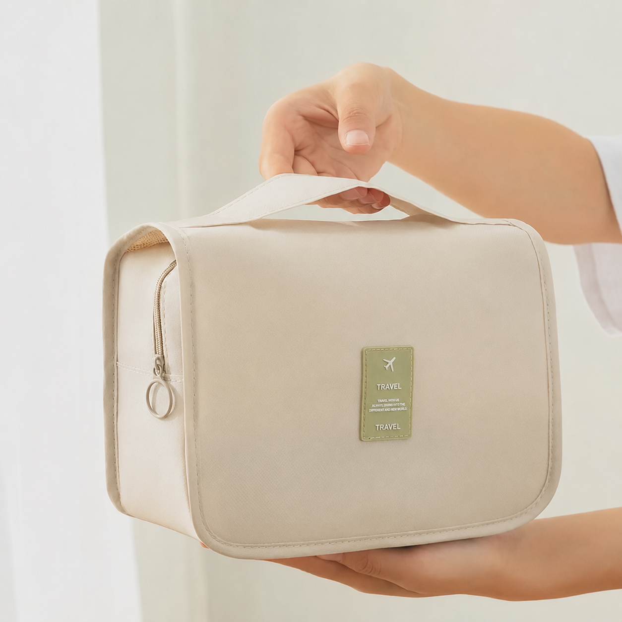 ByMinoo Hangende Toilettas - Ruime Make-up & Reistas met Haak - Beige