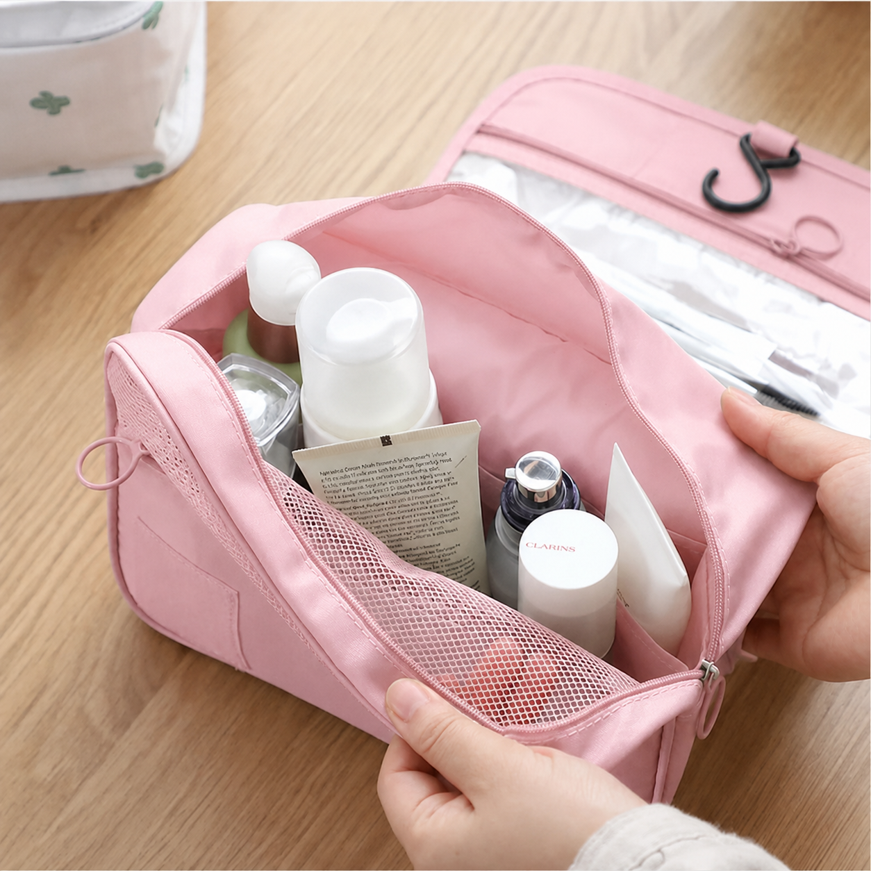 ByMinoo Hangende Toilettas - Ruime Make-up & Reistas met Haak - Roze